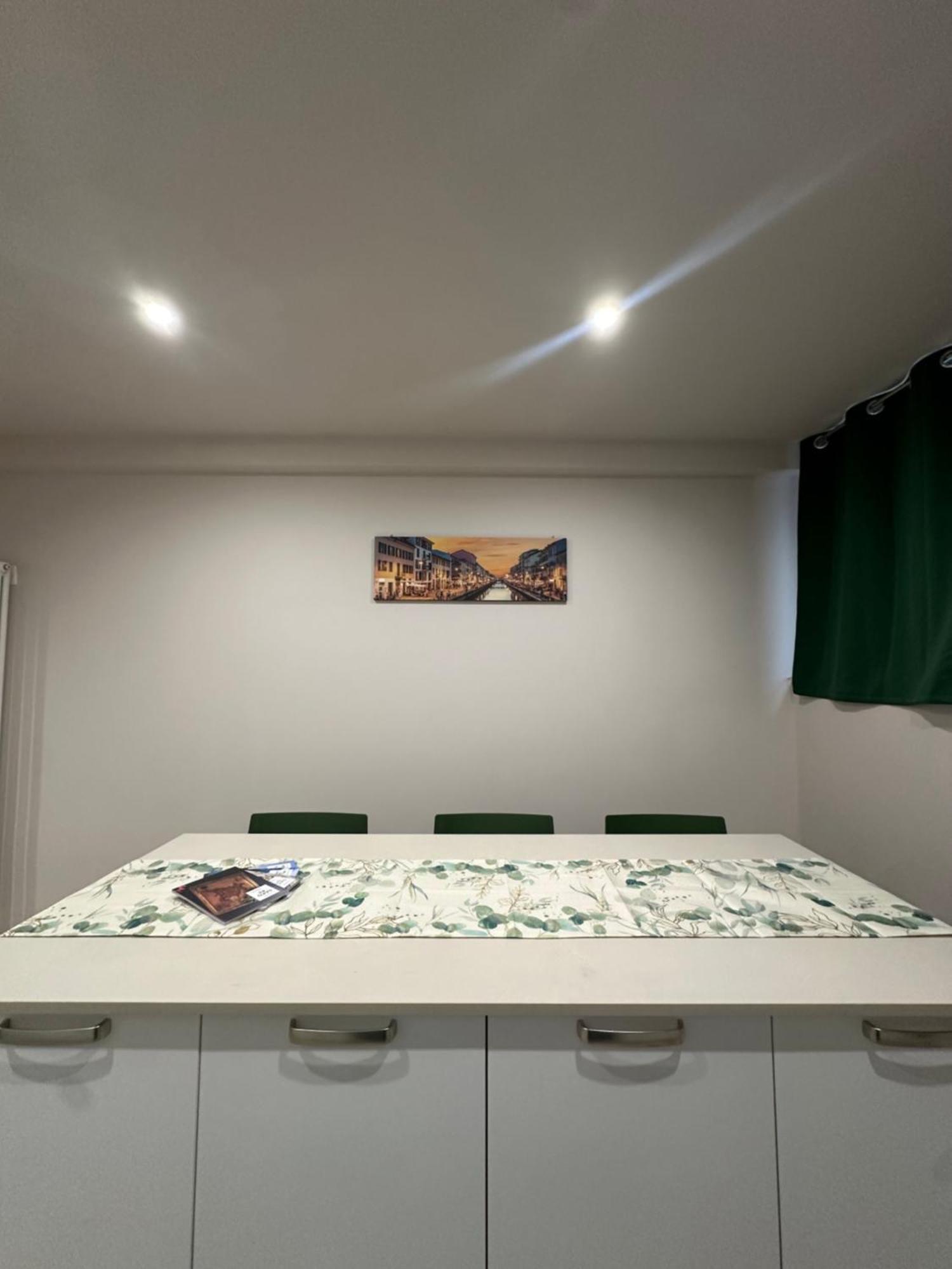 Monolocale Piazza Gambara M1 Apartment Милано Екстериор снимка